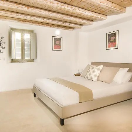 Eliades * Elia (Mykonos)