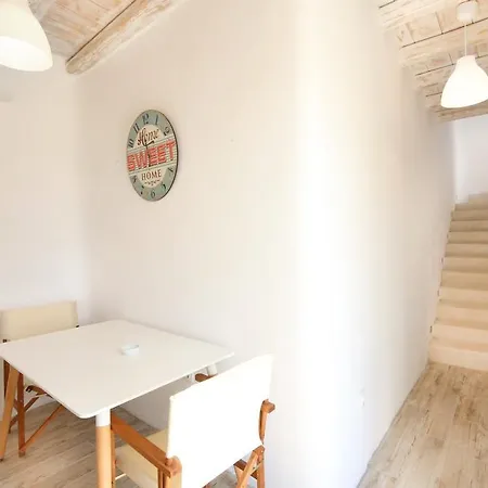 Eliades Apartment *
